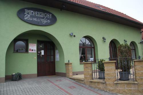 Hotel Penzion Bernard�n