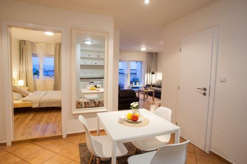 Haas Apartments Stojanova