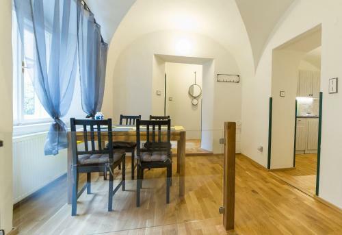 Babylon Apartm�ny