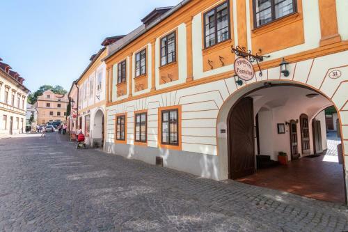 Hostal Familia
