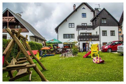 Hostal U Bernard�na