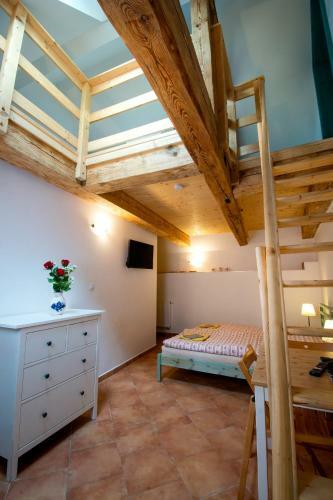 Hostal And?lsk� Dv?r