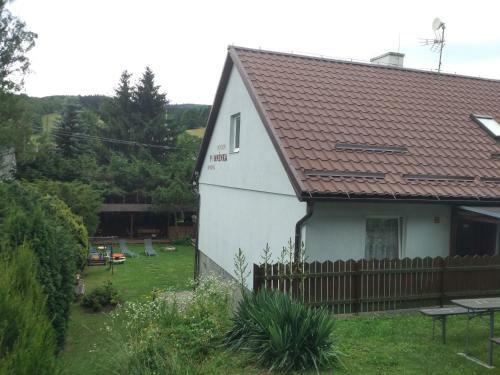 Hostal Penzion Pomn?nka