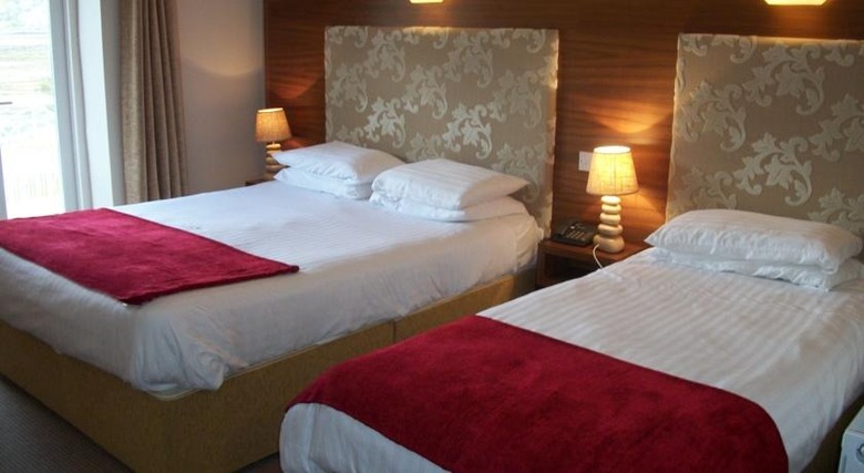 Hotel Leenane (.)