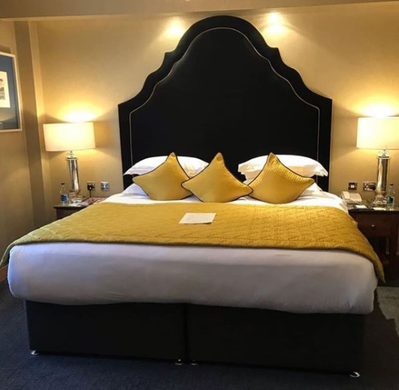 Brooks Hotel