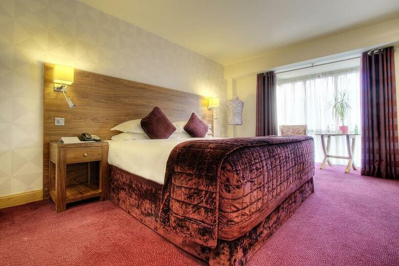 Brooks Hotel