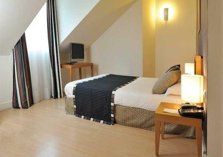 Brooks Hotel