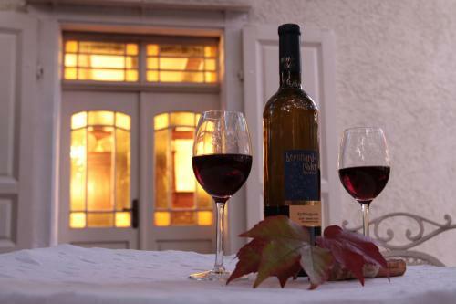 Hostal Weingut, G�stehaus Und Kr�uterhof