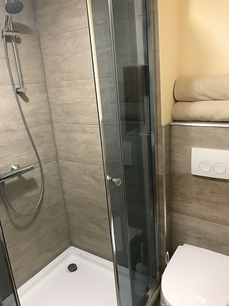 Hostal Pension Bahnstrasse