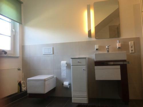 H&e Apartments