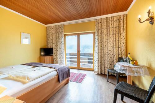 Hostal Panorama Pension S�dhang