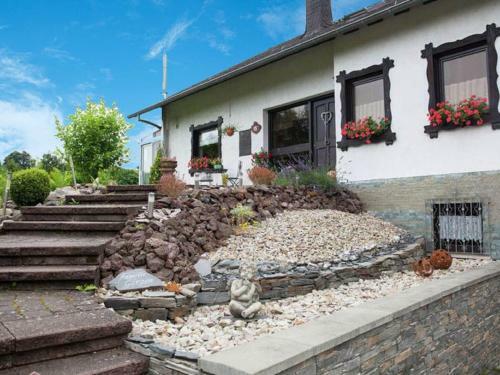 Cozy Apartment In Springiersbach With Balcony