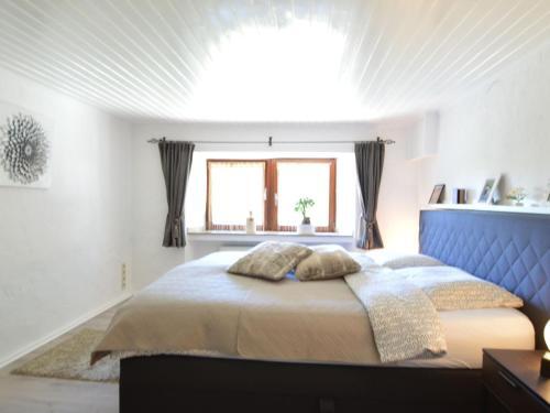 Spacious Chalet Near Forest In Sieberath