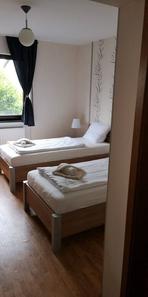 Gz Hotel Airport K�ln Bonn