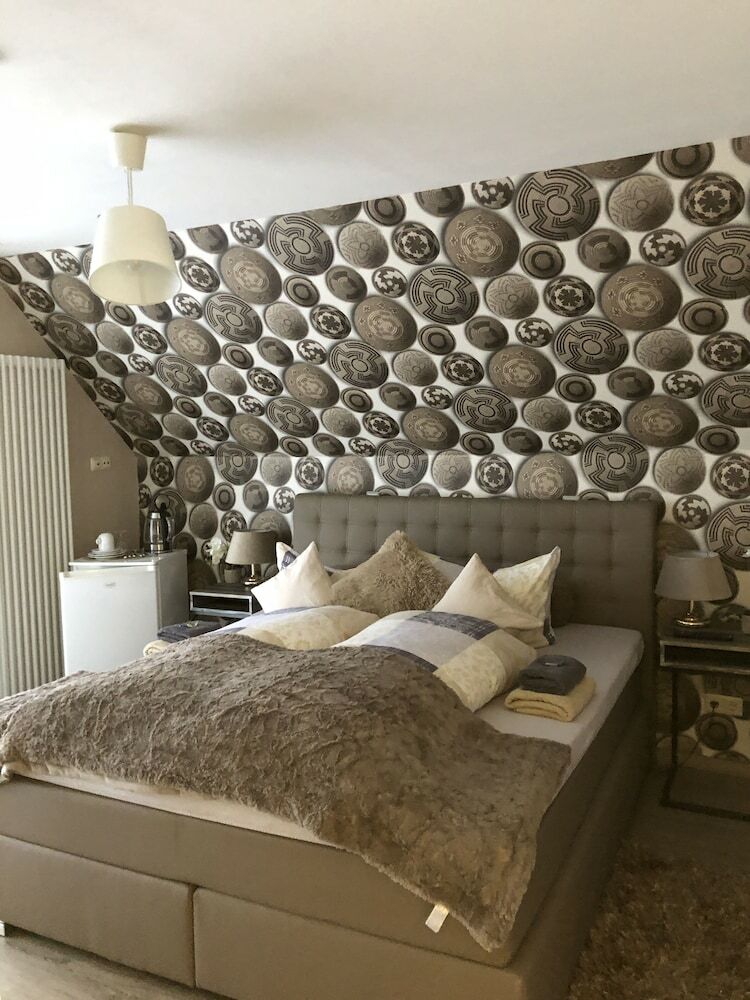 Hostal Pension Ottenheide