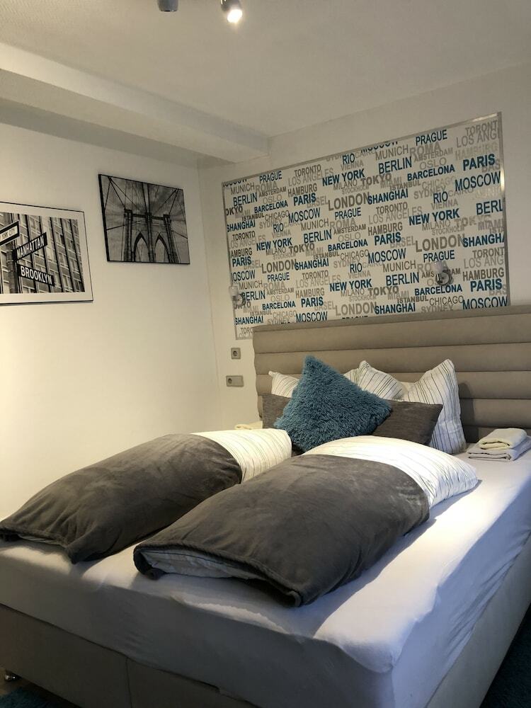 Hostal Pension Ottenheide