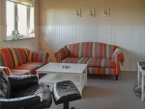 Holiday Home �r�