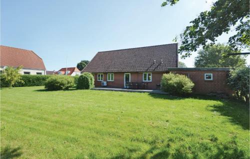 Holiday Home �r�