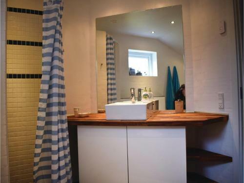 Three-bedroom Holiday Home In Ega