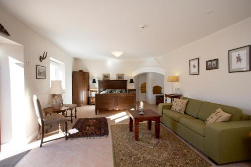 Hotel Broholm Castle