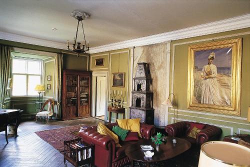 Hotel Broholm Castle