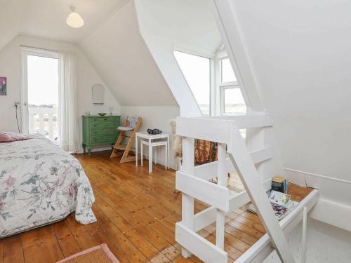 Three-bedroom Holiday Home In Harbo�re 24