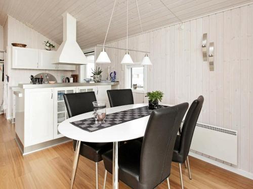 Holiday Home Harbo�re VI
