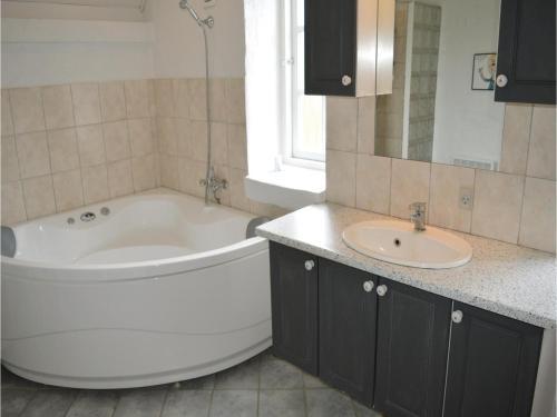 Five-bedroom Holiday Home In Harboore