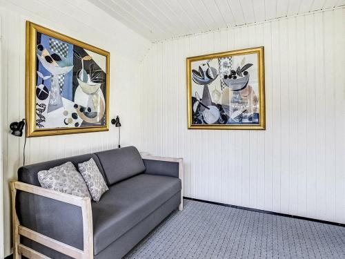 Three-bedroom Holiday Home In Harbo�re 1