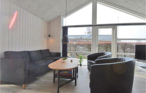Three-bedroom Holiday Home In Hejls