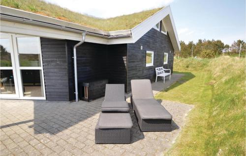 Holiday Home Henne With Fireplace 06