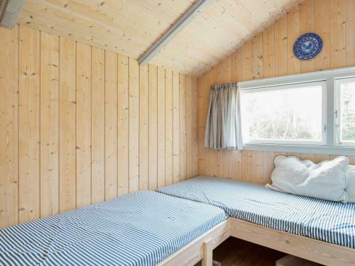 Three-bedroom Holiday Home In Hojby