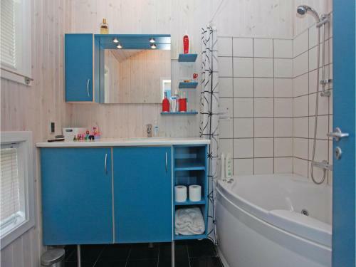 Holiday Home Tuse N�s Tobjerg With Fireplace