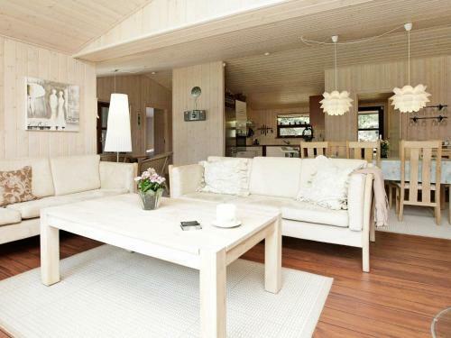 Holiday Home M�gevej V