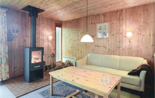 Three-bedroom Holiday Home In Logstor