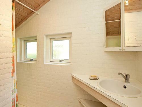 Five-bedroom Holiday Home In Humble 1