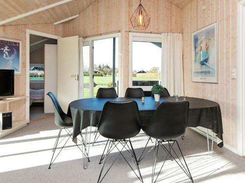 Three-bedroom Holiday Home In Juelsminde 16