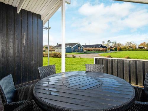 Three-bedroom Holiday Home In Juelsminde 16