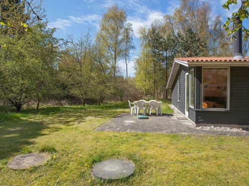 Three-bedroom Holiday Home In Oksb�l 4