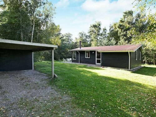 Three-bedroom Holiday Home In Oksb�l 4