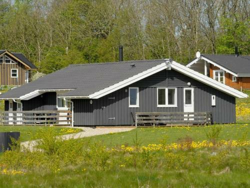 Three-bedroom Holiday Home In Sydals 9