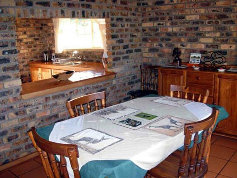 Thaba Tsweni Lodge & Safaris