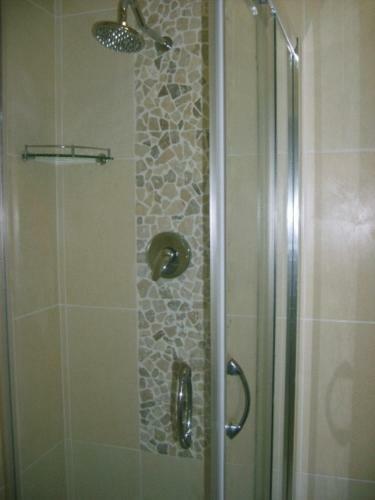 Hostal All Are Welcome Guest House