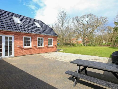 Three-bedroom Holiday Home In Fur