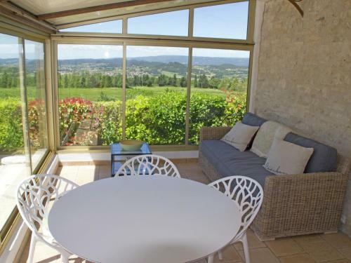 Beautiful Villa In Apt With Private Swimming Pool