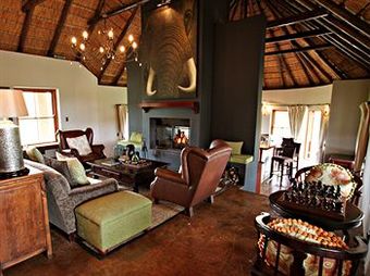 Hlosi Game Lodge