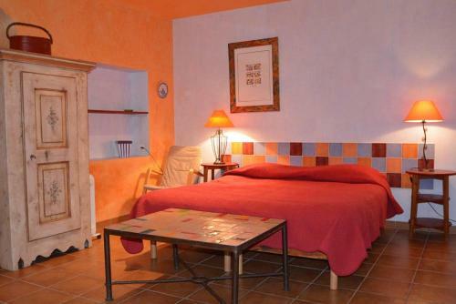 Hostal La Tuili�re En Luberon