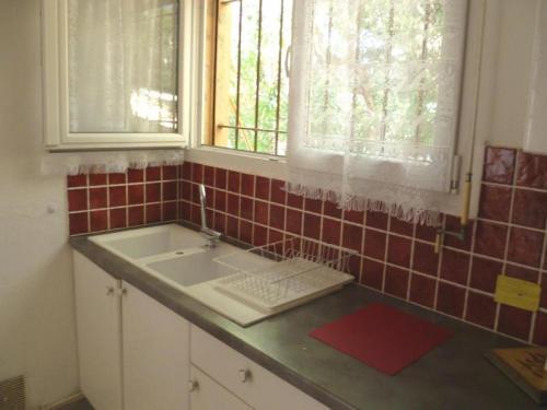 Apartment Cavalaire - 4 Pers, 34 M2, 1/0