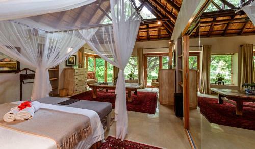 Lodge Khaya Ndlovu Manor House
