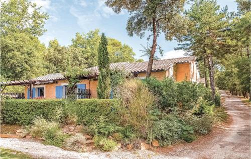 Two-bedroom Holiday Home In Gaujac